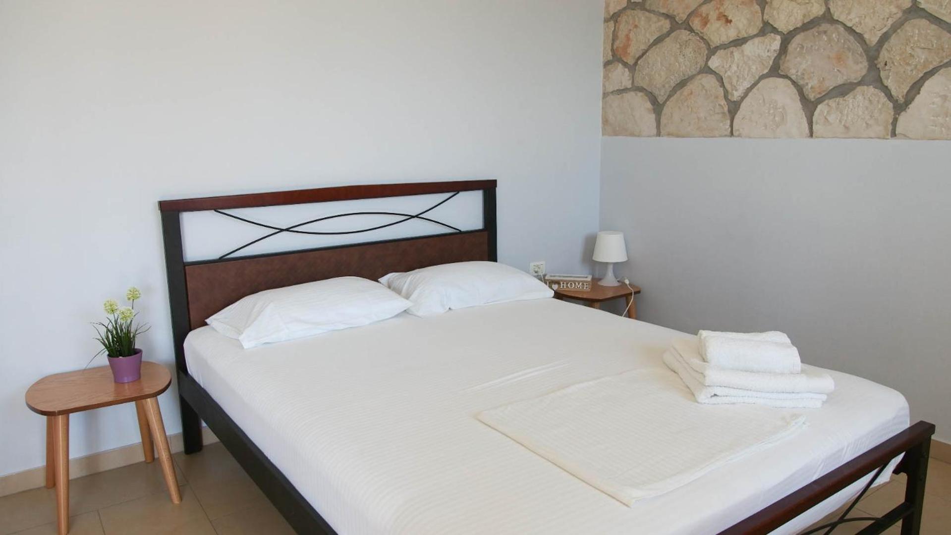 Guest House Suga 1 Qeparo Pokój zdjęcie