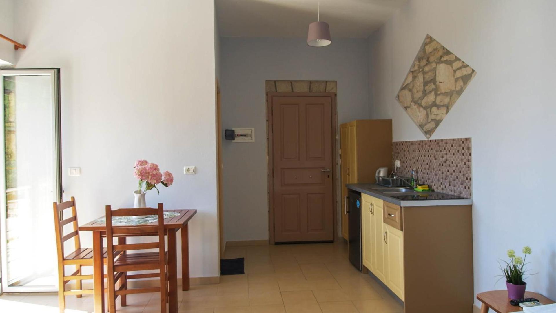 Guest House Suga 1 Qeparo Pokój zdjęcie